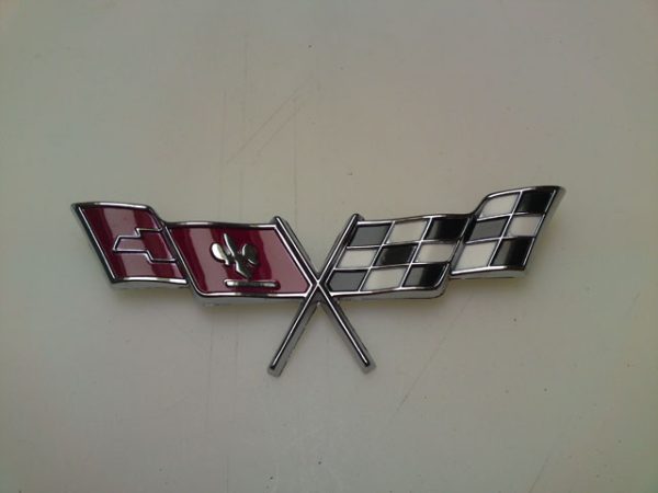 77--79 Emblem , Side "Cross Flags"