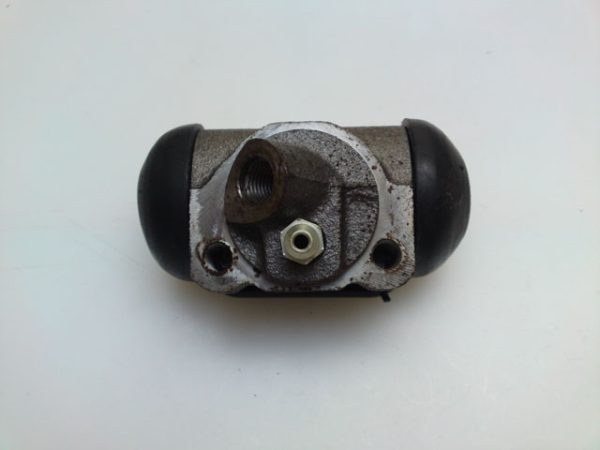 53--62 Cylinder , Brake Wheel Front Right