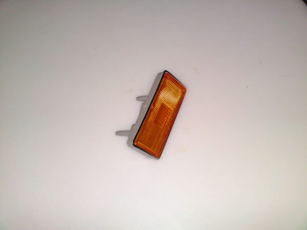 74L--79 Lamp , Side Marker Front RIGHT ( w/ Plastic House )
