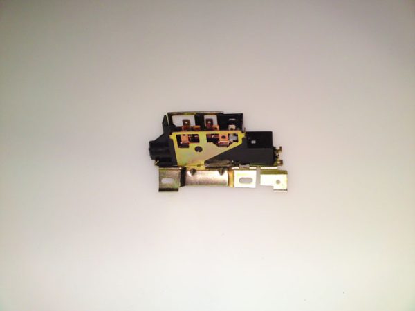 69--82 Switch , Ignition w/ TT