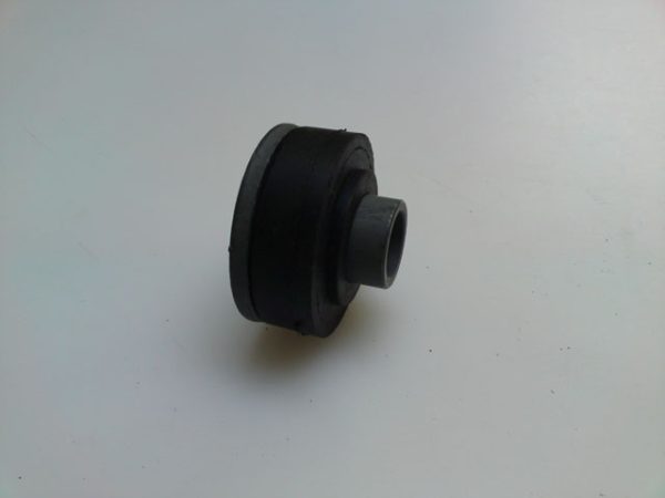 63--67 Diff. Mounting Front Upper Mount