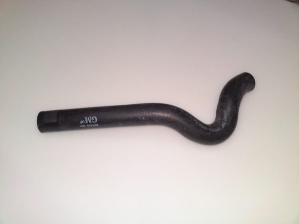 73--74 Hose , Radiator Upper w/454
