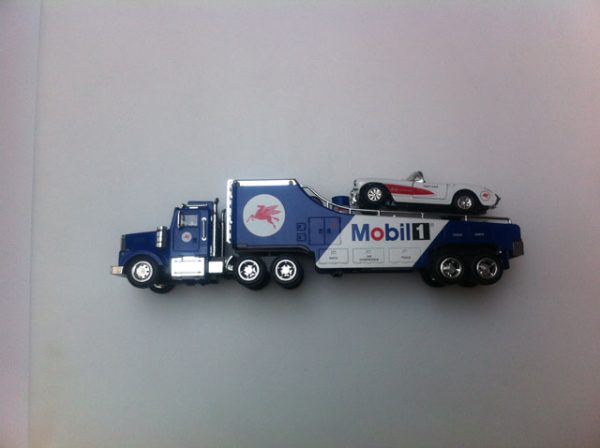 Truck w/ Corvette Mobil